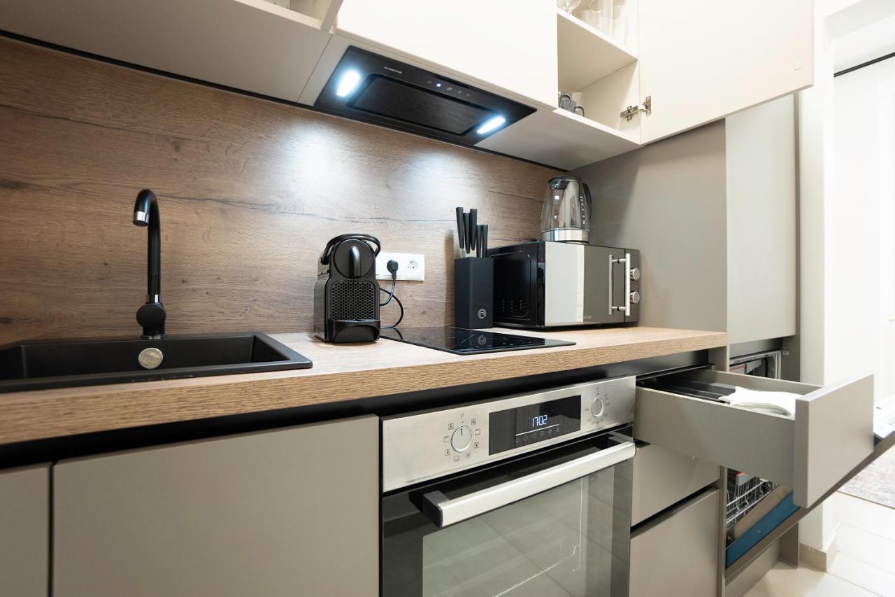 Modern Apartment With A Balcony Near Belvedere Виена Екстериор снимка